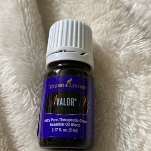 Valor essential oil blend